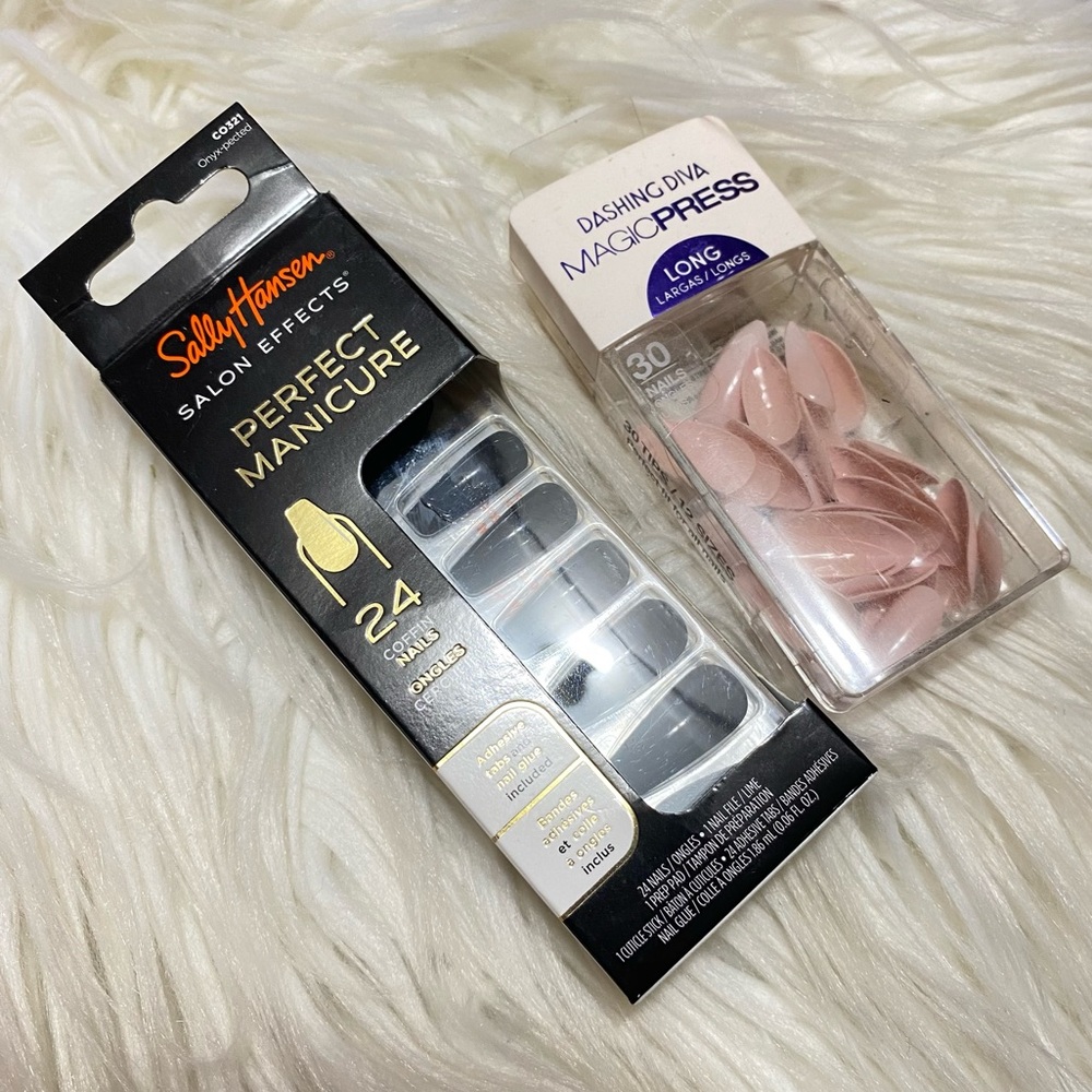 Free WP 🌟 black and nude press on nails NEW
